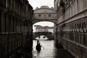 Bridge of Sighs and gondola - Songquan Photography