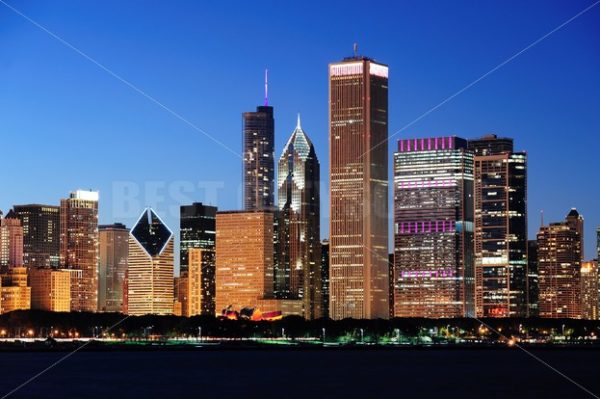 Chicago skyline at dusk - Songquan Photography