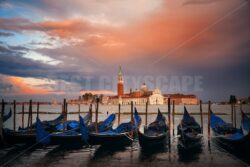 Gondola and San Giorgio Maggiore island sunrise - Songquan Photography