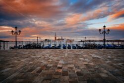 Gondola and San Giorgio Maggiore island sunrise - Songquan Photography