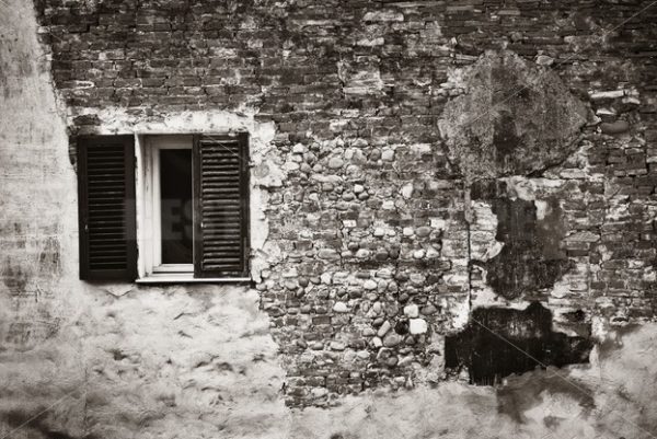 Lucca window brick - Songquan Photography