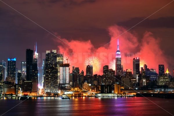 New York City Fireworks - Songquan Photography