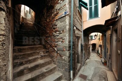 Riomaggiore alley - Songquan Photography