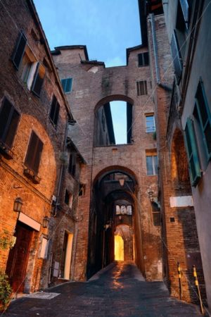 Siena street archway - Songquan Photography