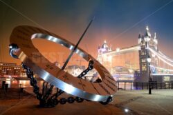 Sundial and Tower Bridge - Songquan Photography