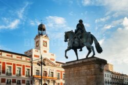 Madrid Puerta del Sol King Carlos III statue - Songquan Photography