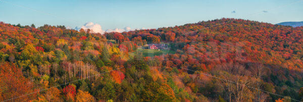 Beautiful Fall colors farm house - Songquan Photography